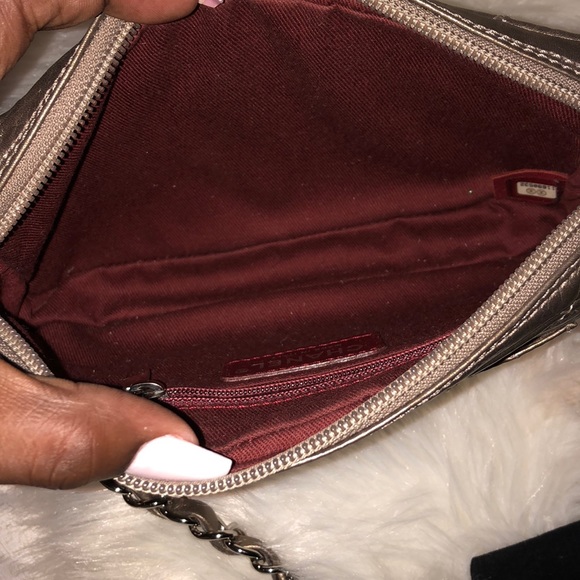 Chanel Bag - Picture 3 of 4